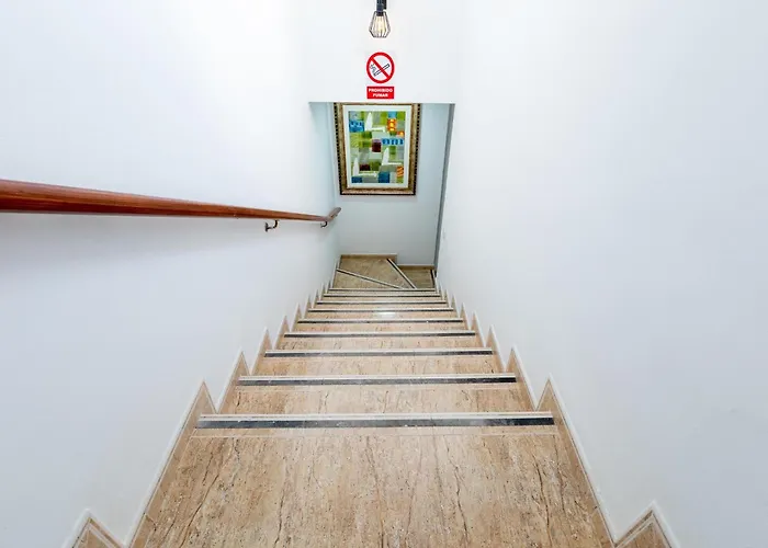 1i. Cozy Flores With Pool 아파트 아데제