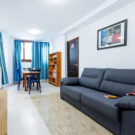 1i. Cozy Flores With Pool Апартаменты