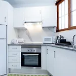 1i. Cozy Flores With Pool Apartment